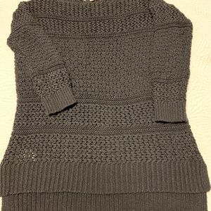 Like new Ann Taylor LOFT navy blue knit sweater.
